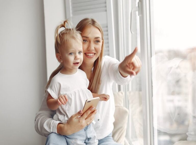 Fpmomhacks Parenting Hacks From Famousparenting