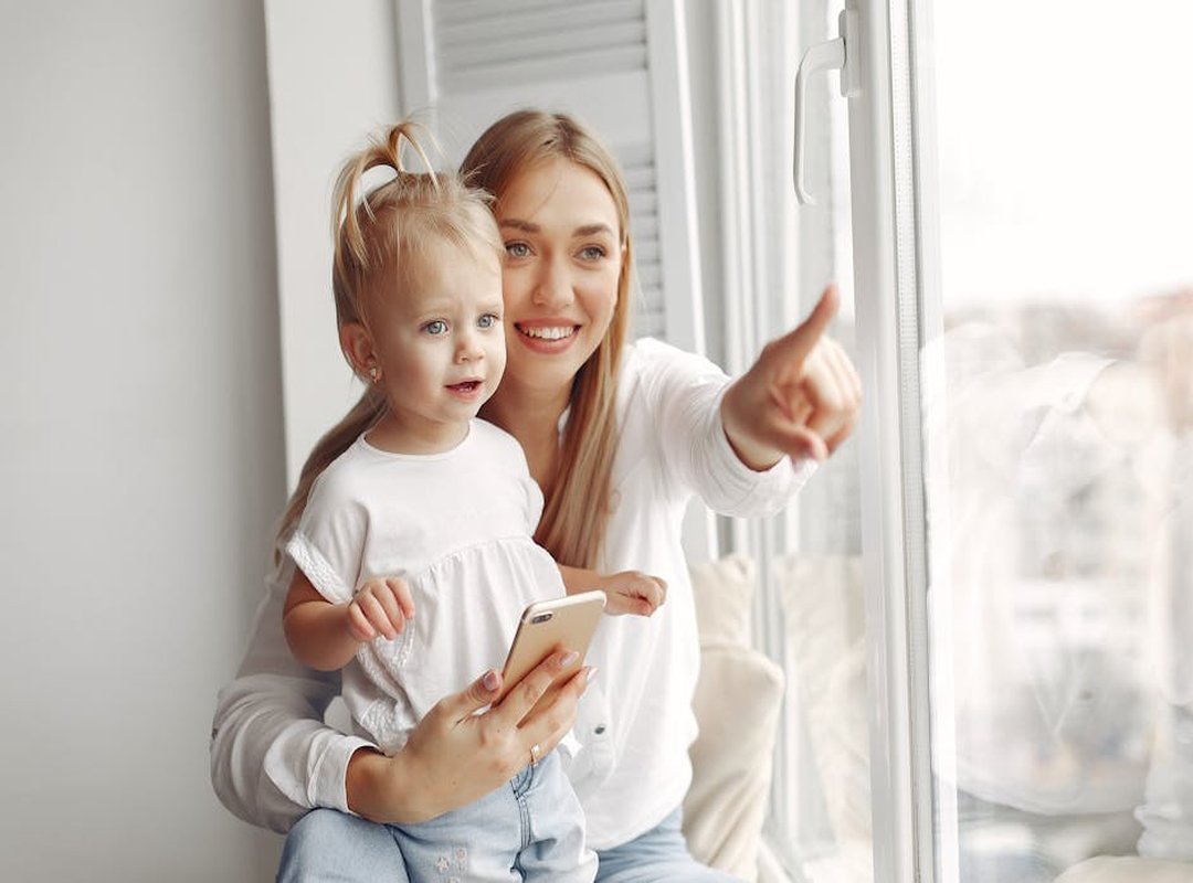 Fpmomhacks Parenting Hacks From Famousparenting